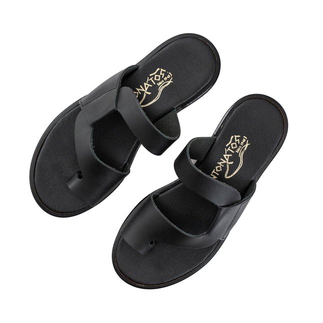 Laodike Black